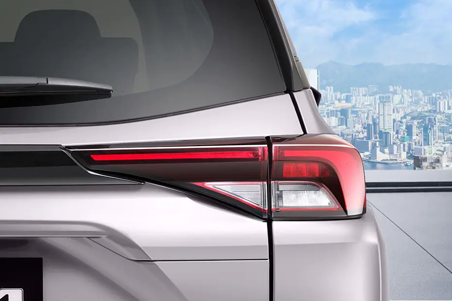 lampu belakang Xenia